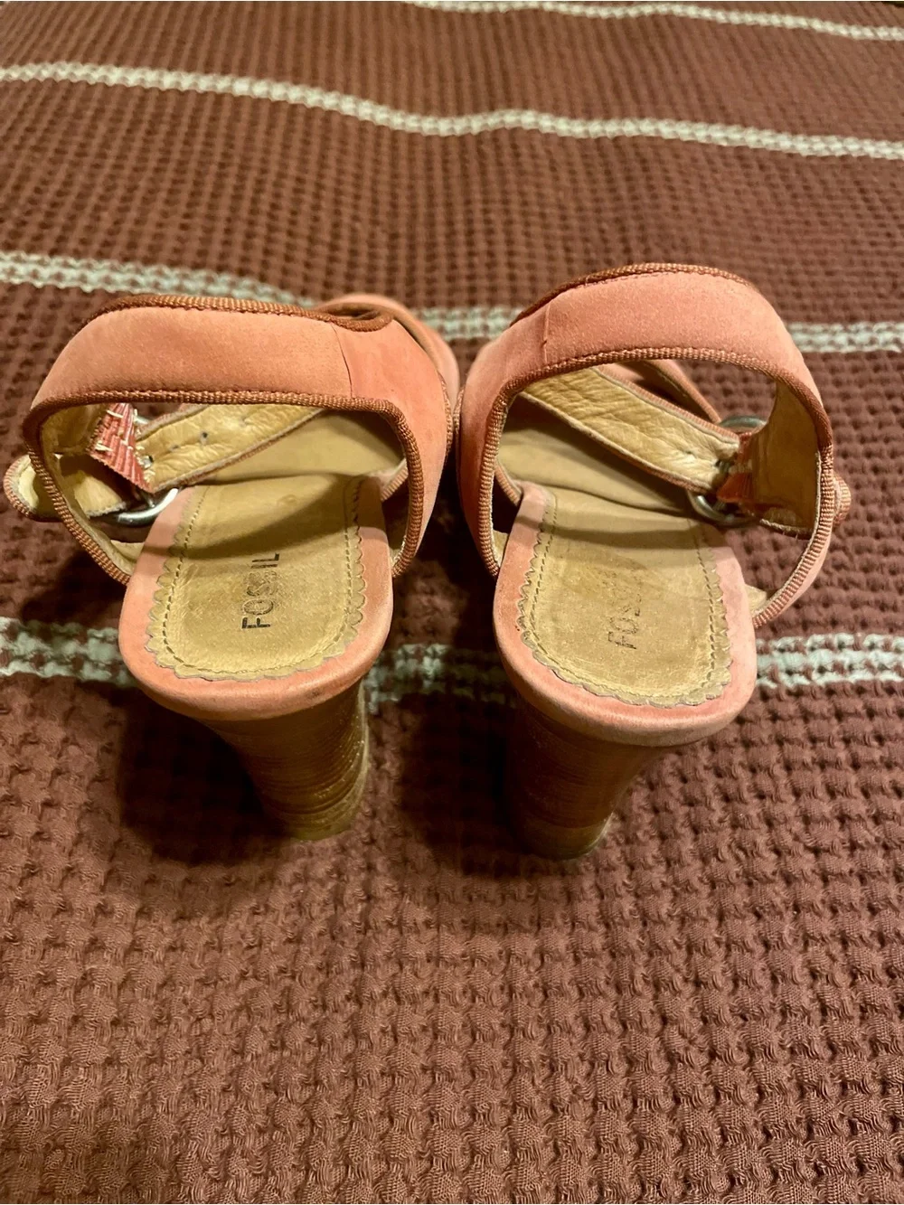 Fossil platform sandals